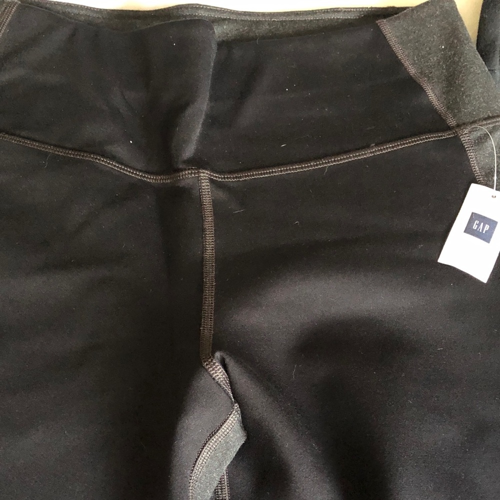 GAP Black High-Rise Active Leggings